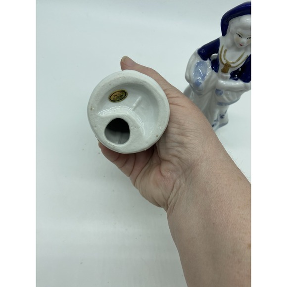 Victorian‎ Couple Porcelain Figurines Blue White Gold Trim 6.5" Vintage EUC - Picture 8 of 8